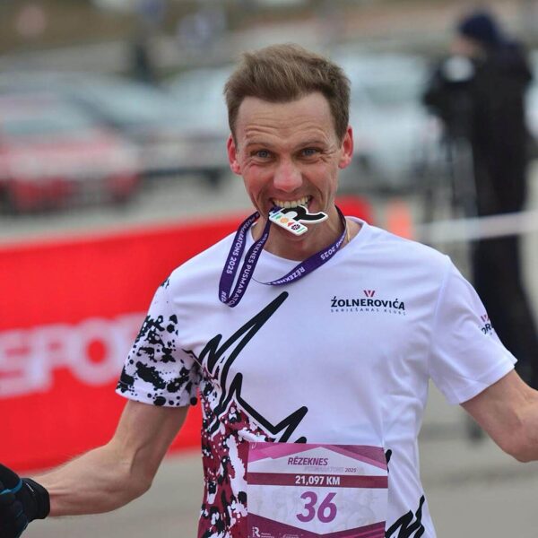 “13 mēnešos no 3:18 uz 2:59. Paldies trenerim!” – Aleksejs  