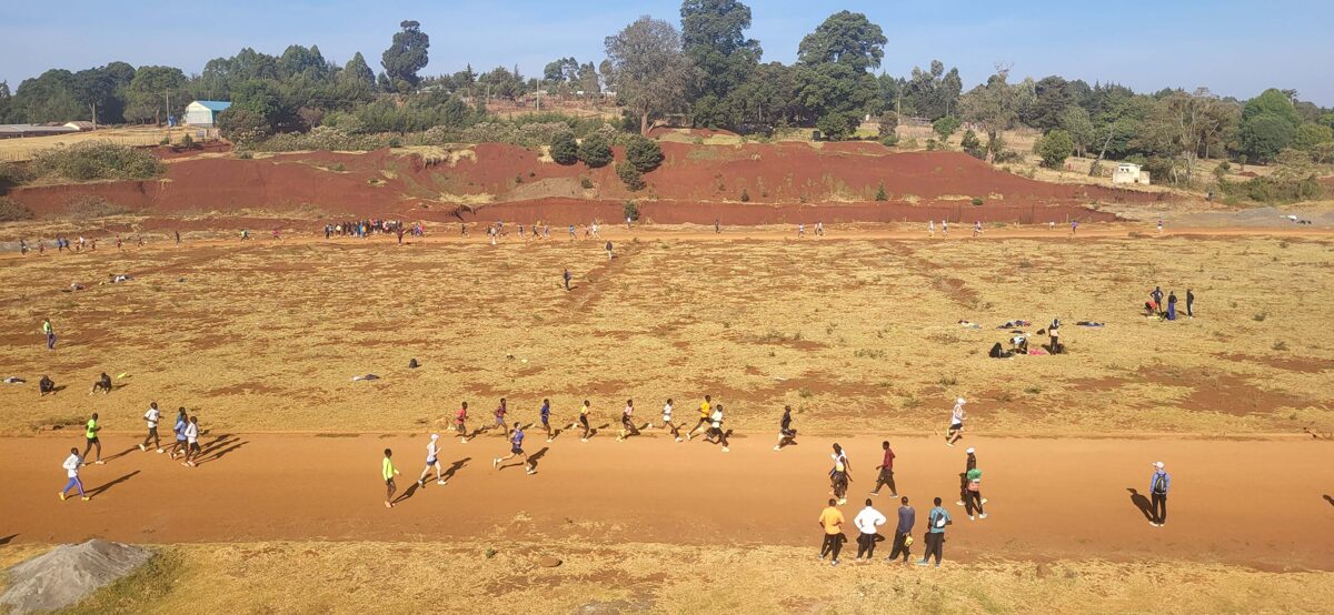 iten stadions, skriesana